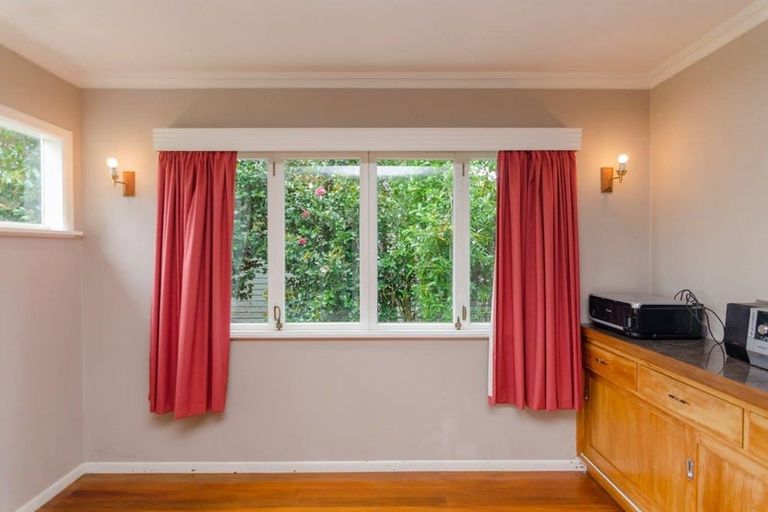 Photo of property in 39 East Street, Greytown, 5712