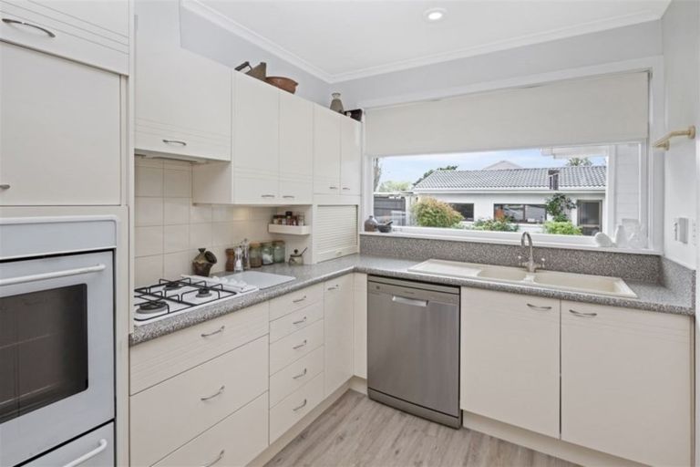 Photo of property in 19 Joyce Crescent, Ilam, Christchurch, 8041