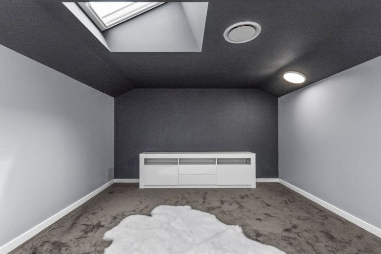 Photo of property in 24 Rakaia Way, Poraiti, Napier, 4112