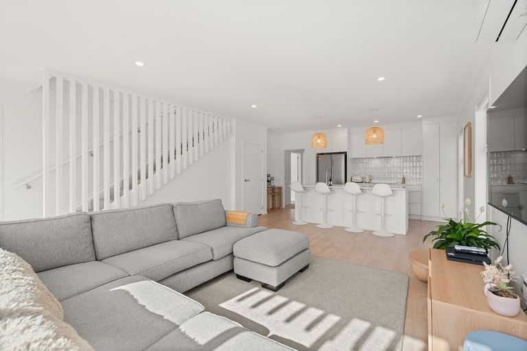 Photo of property in 104 Pallida Crescent, Papamoa Beach, Papamoa, 3118