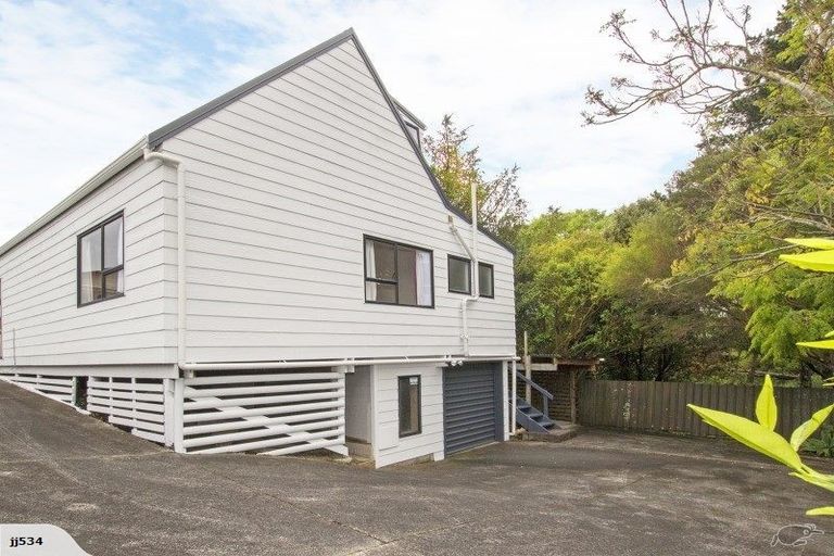 Photo of property in 1024 Great North Road, Point Chevalier, Auckland, 1022