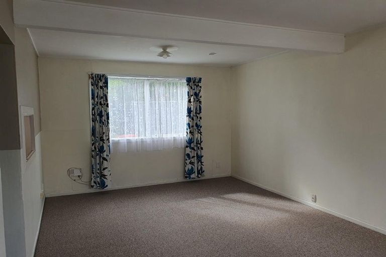 Photo of property in 40h Leighton Avenue, Waiwhetu, Lower Hutt, 5010