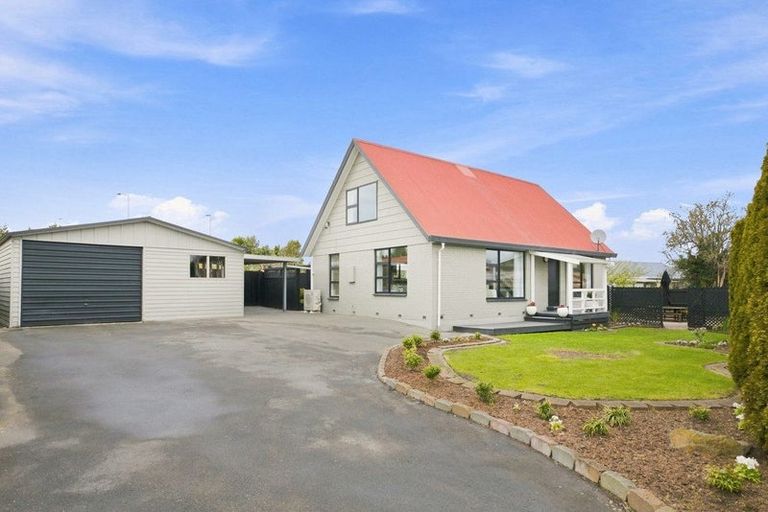Photo of property in 17b Kruse Place, Redwood, Christchurch, 8051