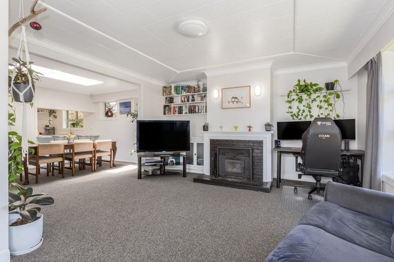Photo of property in 20 Parenga Street, Wainuiomata, Lower Hutt, 5014