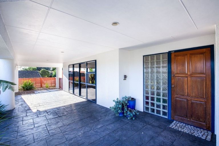Photo of property in 117 Mangorei Road, Merrilands, New Plymouth, 4312