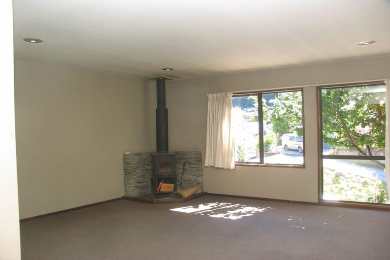 Photo of property in 217a Fernhill Road, Sunshine Bay, Queenstown, 9300