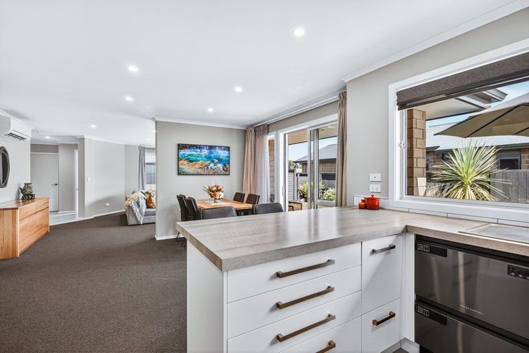 Photo of property in 22 Huka Heights Drive, Rangatira Park, Taupo, 3330