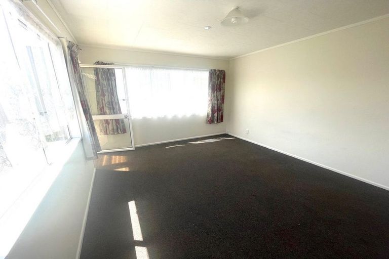 Photo of property in 49 Thatcher Street, Castlecliff, Whanganui, 4501