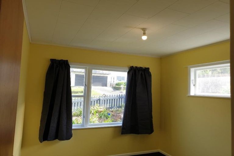 Photo of property in 4 Inlet View, Titahi Bay, Porirua, 5022