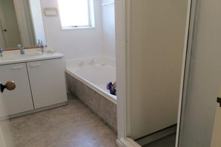 Photo of property in 3/20 Picton Avenue, Riccarton, Christchurch, 8011