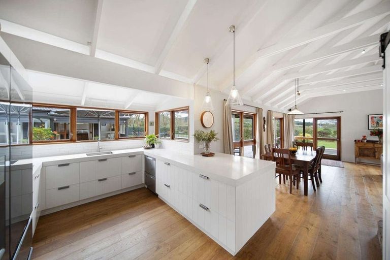 Photo of property in 382 Razorback Road, Pokeno, 2472