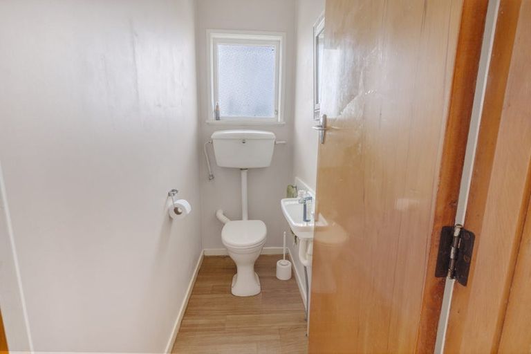 Photo of property in 49 Gorge Road, Maungaturoto, 0520