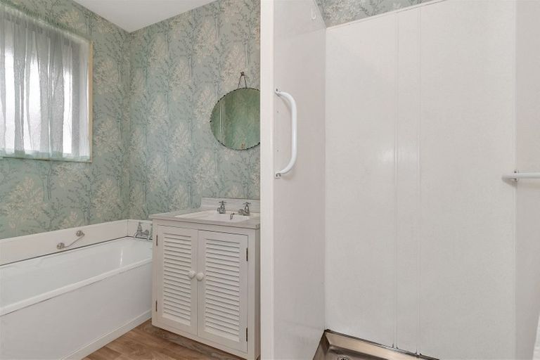 Photo of property in 1/9 Castile Place, Belfast, Christchurch, 8051