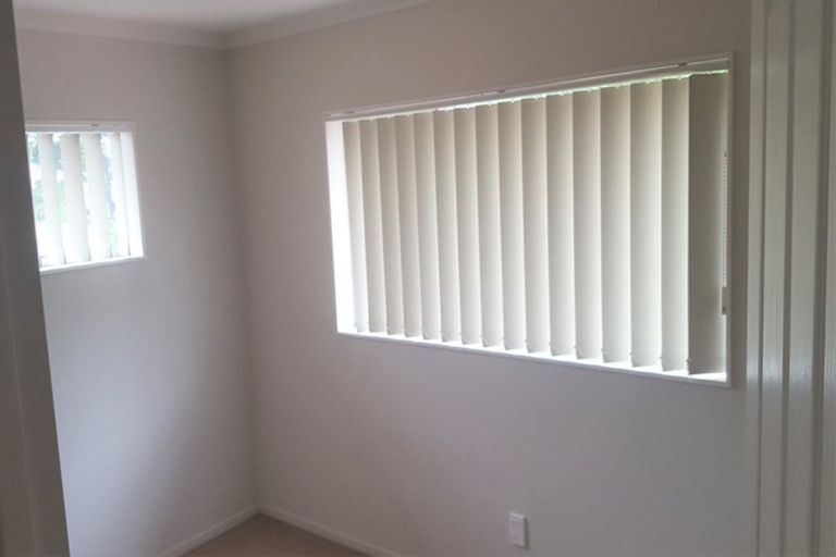 Photo of property in 13 Richard Halse Drive, Manurewa, Auckland, 2105