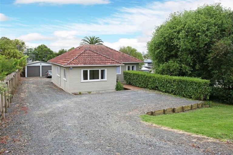 Photo of property in 52 East Street, Pukekohe, 2120