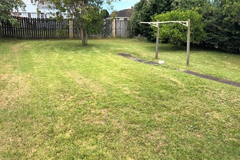 Photo of property in 14 Laxon Avenue, Otara, Auckland, 2025