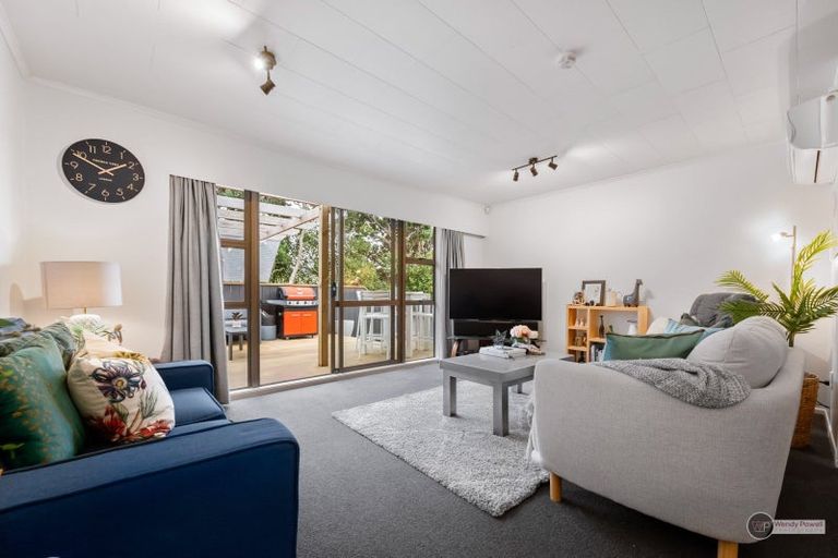 Photo of property in 5 Christchurch Crescent, Kelson, Lower Hutt, 5010