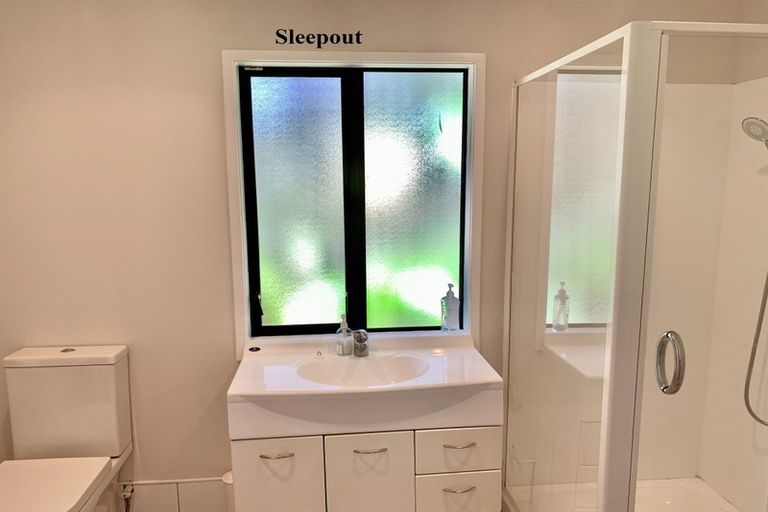 Photo of property in 224 Pukenamu Road, Te Horo, Otaki, 5581