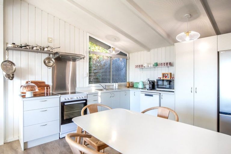 Photo of property in 12 Hipango Terrace, Durie Hill, Whanganui, 4500