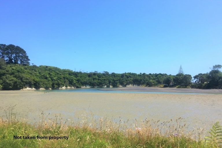 Photo of property in 51 Ngakoti Street, Urenui, 4375