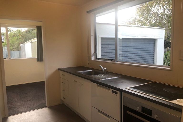 Photo of property in 2/17 Donovan Road, Paraparaumu Beach, Paraparaumu, 5032