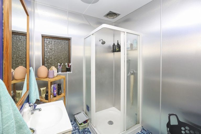 Photo of property in 142 Juliet Street, Stratford, 4332