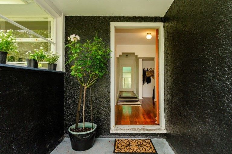 Photo of property in 59 Te Moana Road, Waikanae Beach, Waikanae, 5036