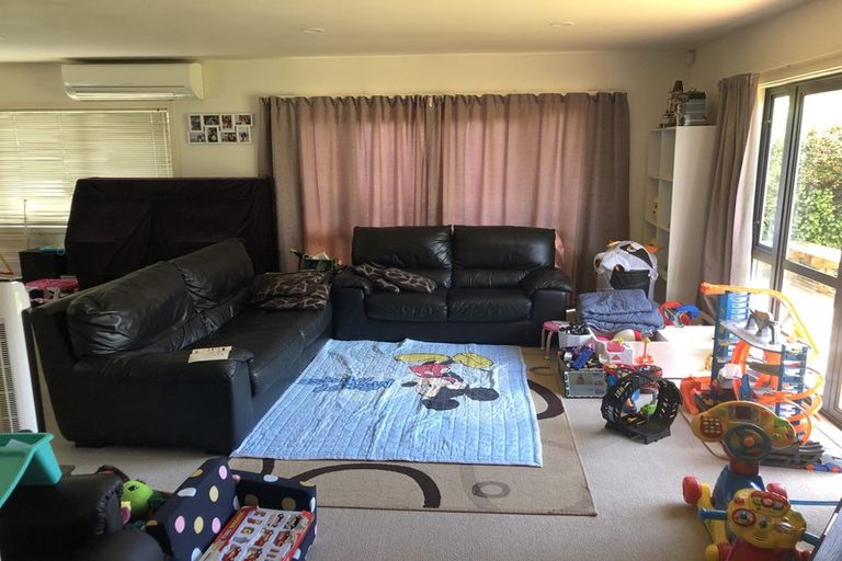 Photo of property in 12c Drake Street, Howick, Auckland, 2014