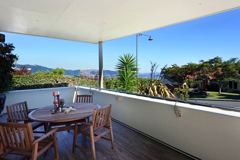 Photo of property in 355 Princes Drive, Britannia Heights, Nelson, 7010