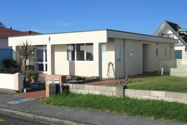 Photo of property in 14a Beach Road, Titahi Bay, Porirua, 5022