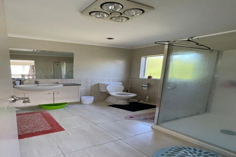 Photo of property in 25 Speyside Crescent, Flat Bush, Auckland, 2016