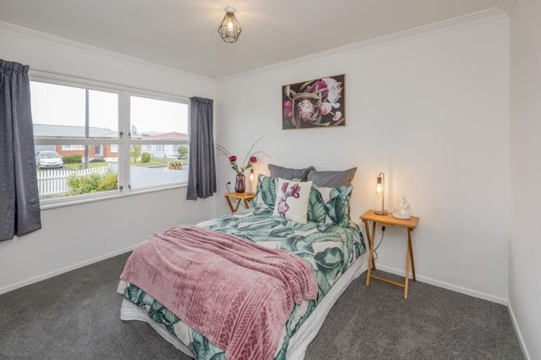 Photo of property in 33 Rugby Street, Levin, 5510