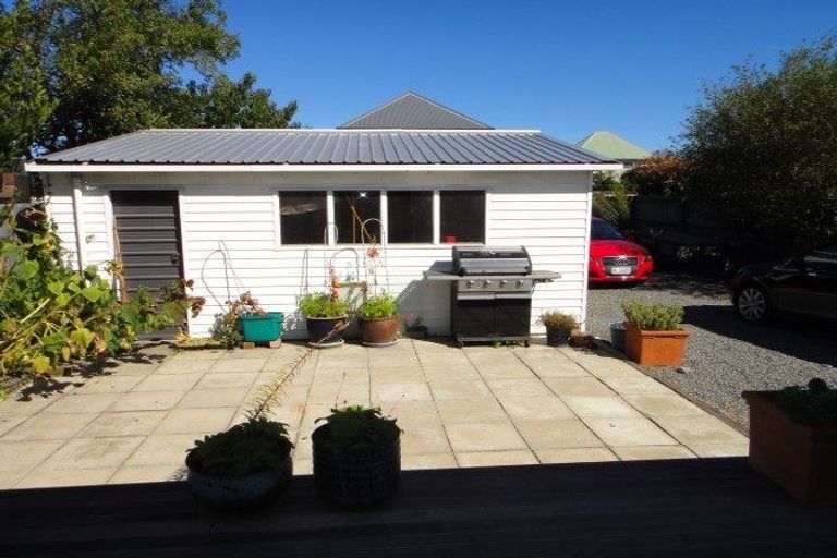 Photo of property in 74 Cornwall Street, St Albans, Christchurch, 8014