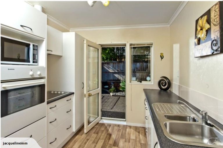 Photo of property in 9 Drummond Drive, Ranui, Auckland, 0612