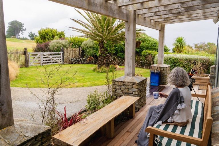 Photo of property in 14 Highgrove, Saint Clair, Dunedin, 9012