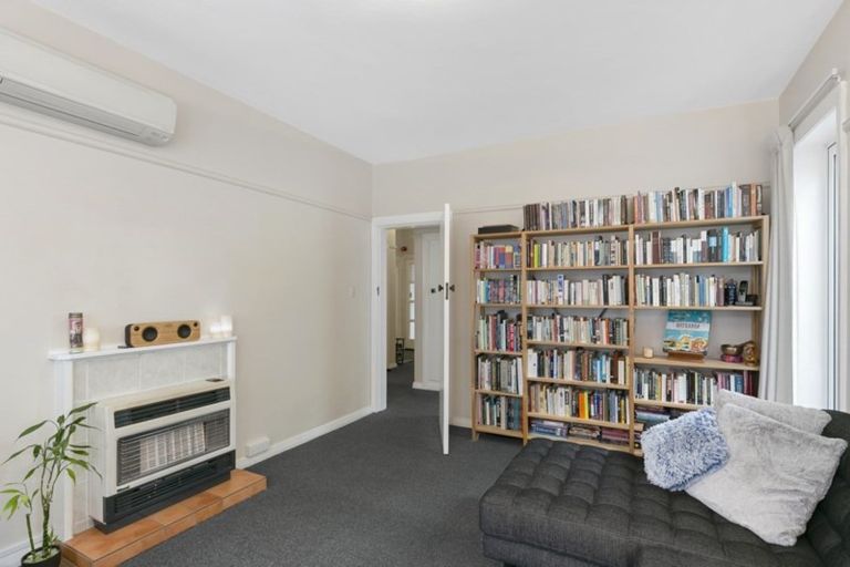 Photo of property in 5/1 Rixon Grove, Mount Victoria, Wellington, 6011