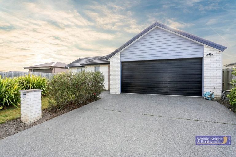 Photo of property in 3 Taggart Place, Sockburn, Christchurch, 8042