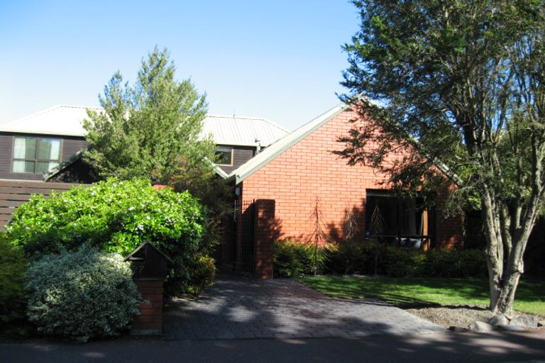 Photo of property in 27 Lavandula Crescent, Burnside, Christchurch, 8042