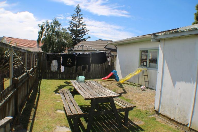 Photo of property in 9 Athlone Crescent, Boulcott, Lower Hutt, 5011