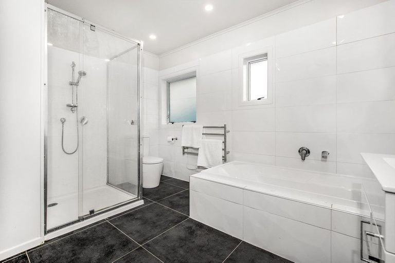 Photo of property in 8 Hunua Road, Papakura, 2110