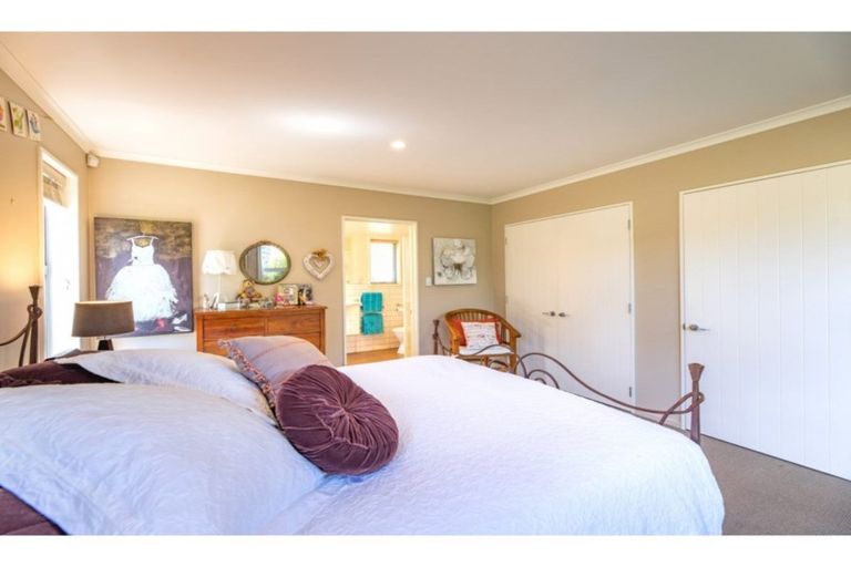 Photo of property in 6 Ryton Place, Lake Coleridge, 7572