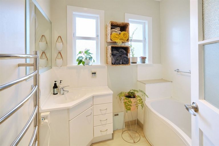 Photo of property in 18 Glenroy Street, Woolston, Christchurch, 8062