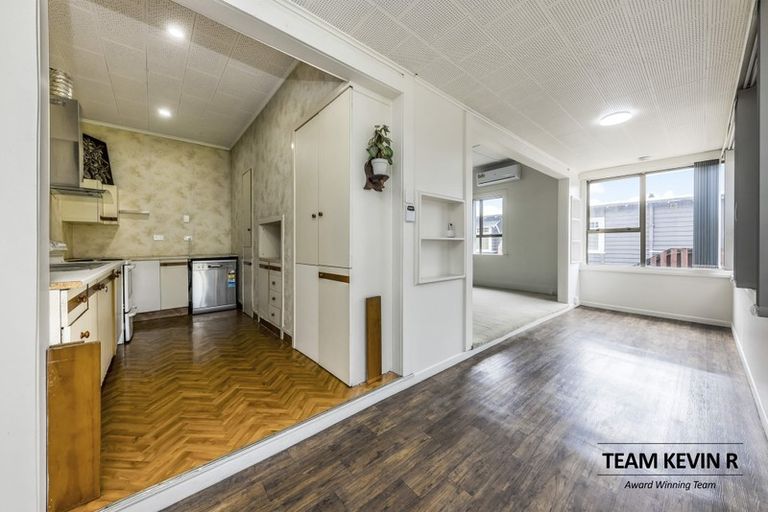 Photo of property in 8 Rosella Road, Mangere East, Auckland, 2024