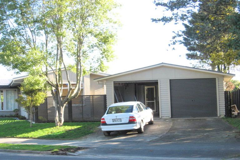 Photo of property in 20 Berkley Avenue, Hillcrest, Hamilton, 3216