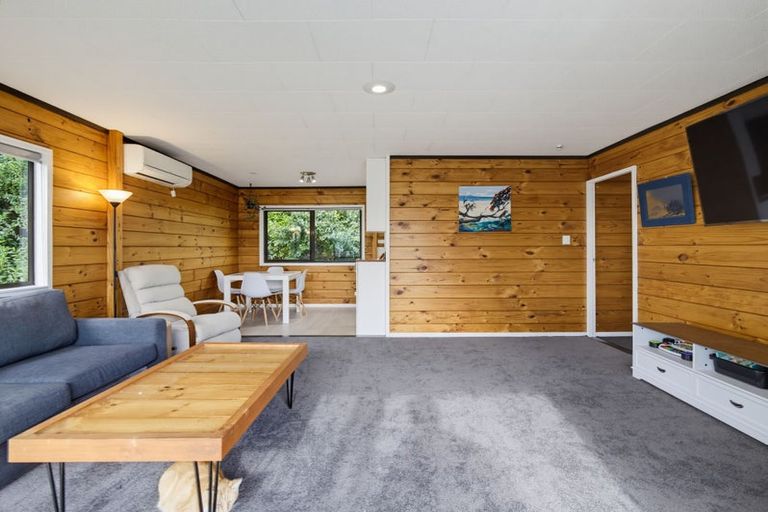 Photo of property in 2b Collingwood Road, Waiuku, 2123