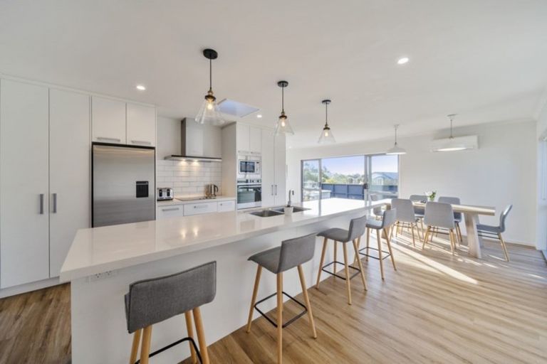 Photo of property in 5a Estate Grove, Inglewood, 4330