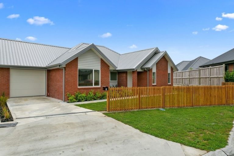 Photo of property in 9 Clifford Close, Leamington, Cambridge, 3432