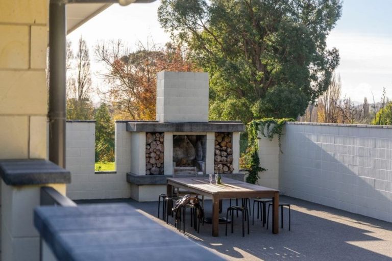 Photo of property in 218 Masterton Stronvar Road, Te Ore Ore, Masterton, 5890