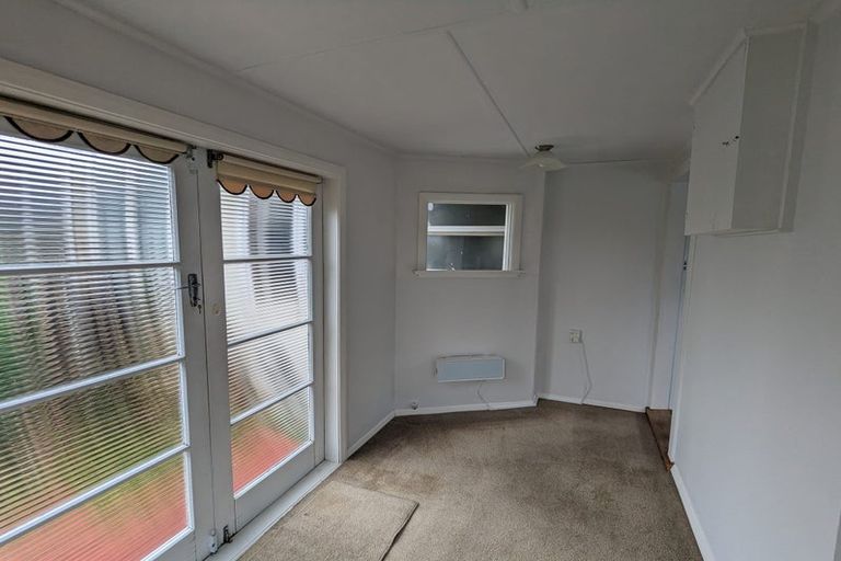 Photo of property in 171 Cambridge Street, Levin, 5510