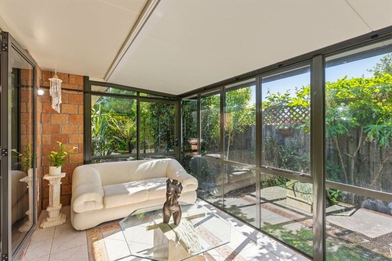 Photo of property in 3 Westpeak Way, Otaki, 5512